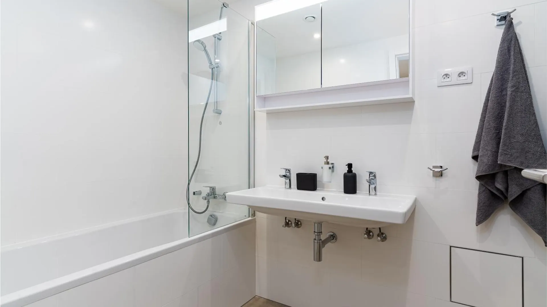 Modern Elegance Suite Praga Apartamento