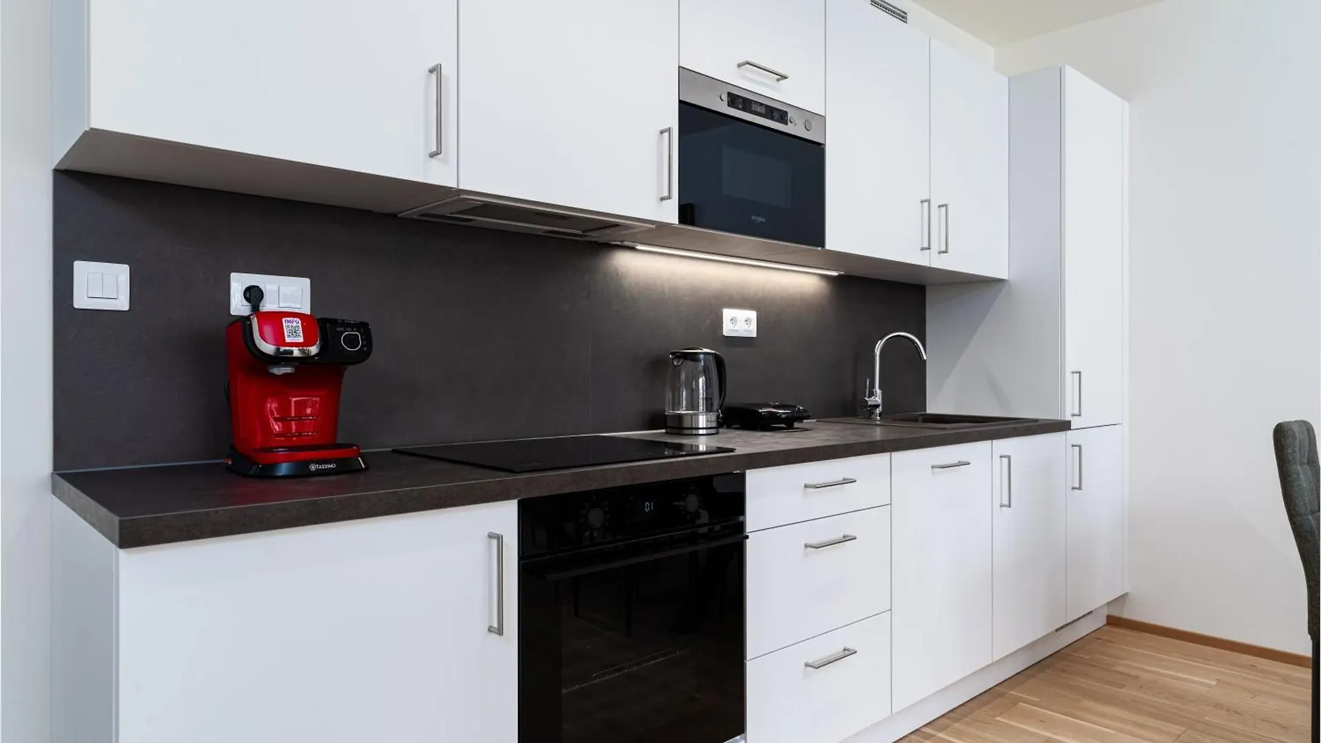 Modern Elegance Suite Praga Apartamento